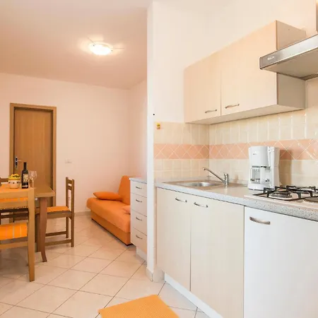 1 Bedroom Beautiful In *
