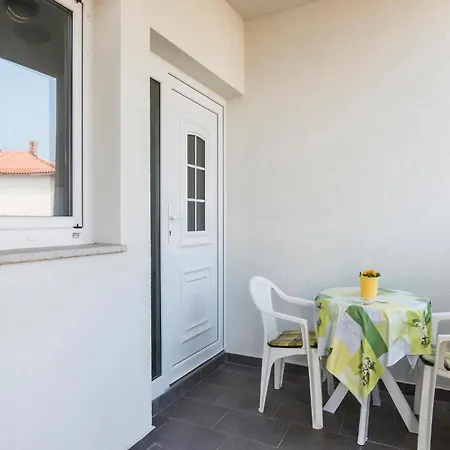 1 Bedroom Beautiful In