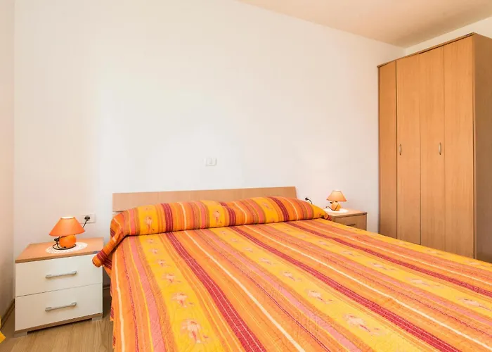 1 Bedroom In شقة